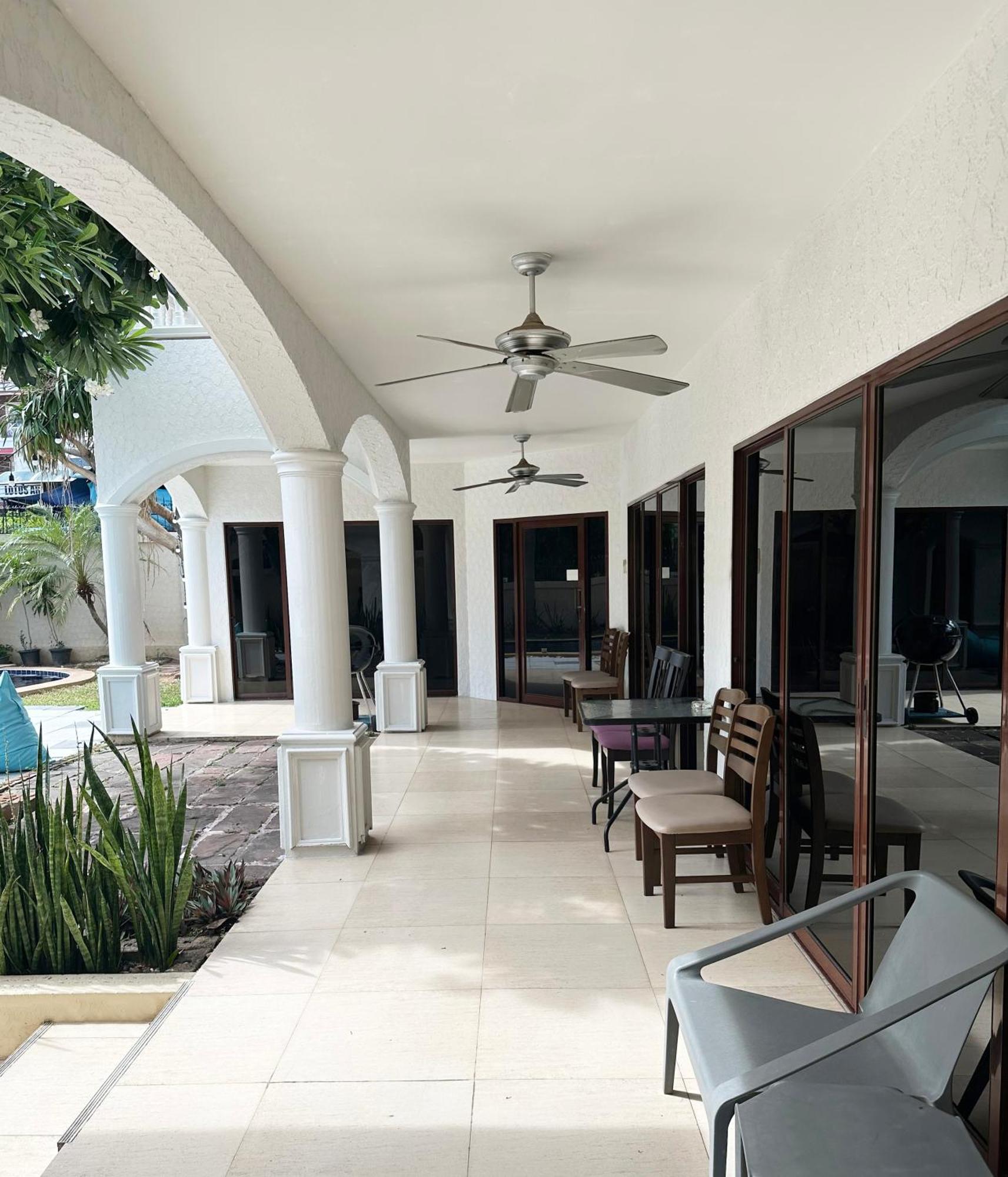 Blooming Hill Boutique Suites Pattaya Ngoại thất bức ảnh