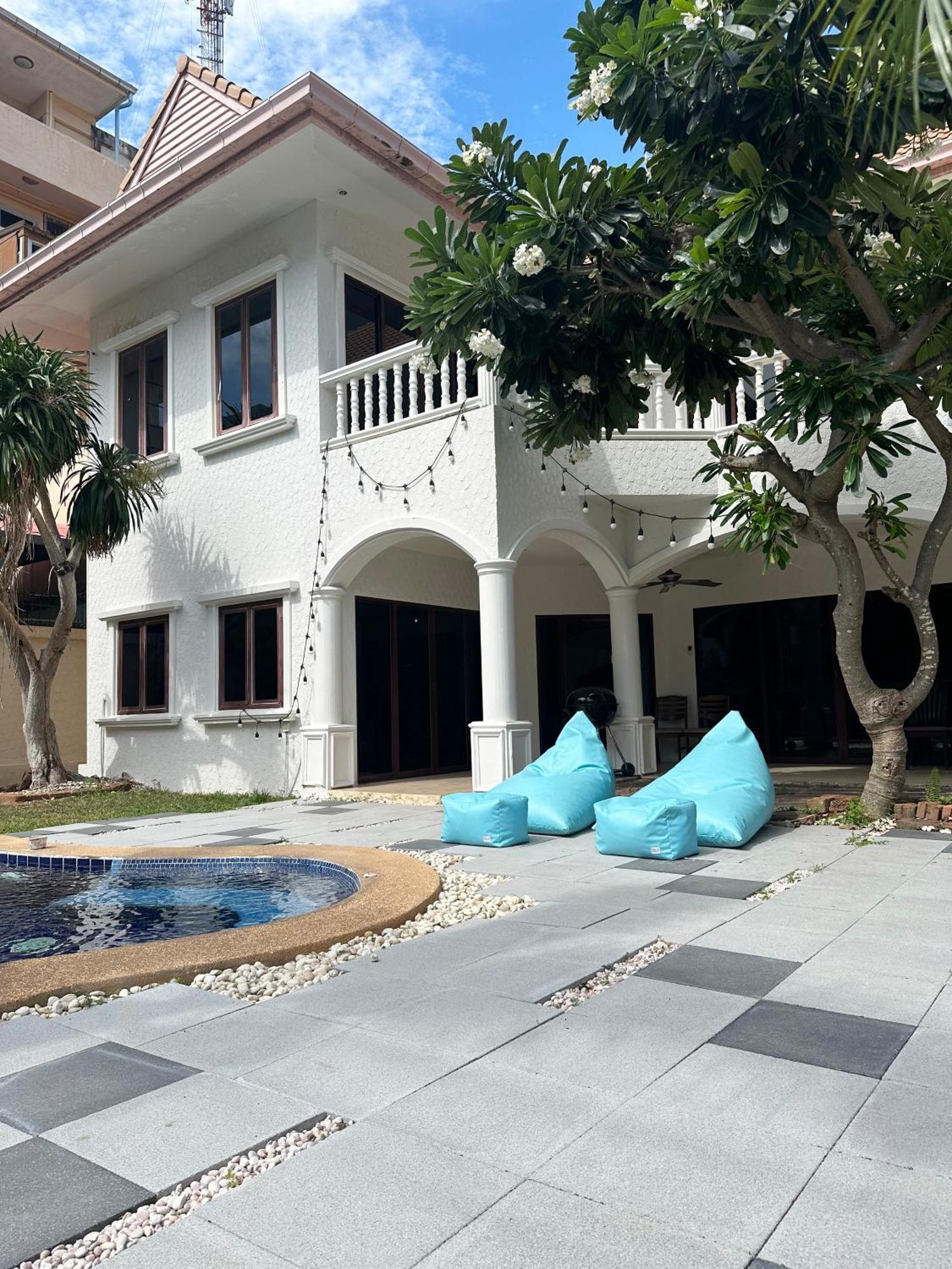 Blooming Hill Boutique Suites Pattaya Ngoại thất bức ảnh